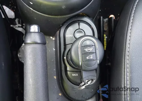 2018 Mini Hardtop Cooper/Oxford Edition from USA, damaged, VIN WMWXP5C58J2G62719